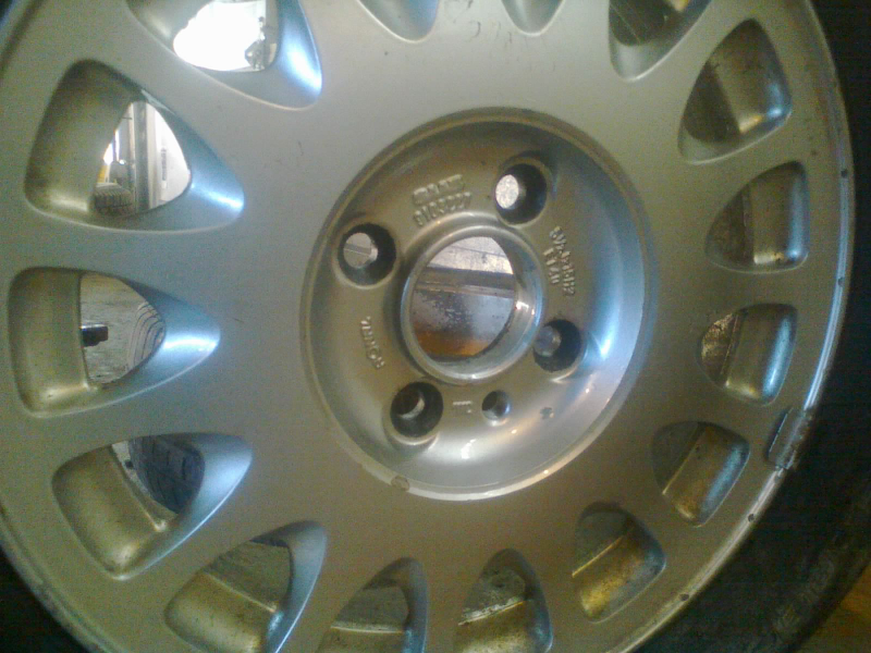 Illustration for article titled Would you swap these lug bolts for lug studs?